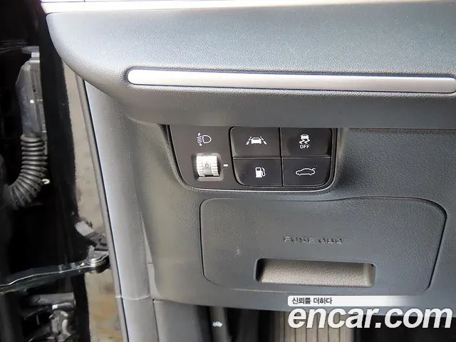 Hyundai Grandeur Grandeur (New) — Фото автомобиля 13