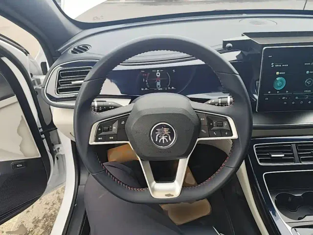 BYD Qin PLUS — Фото автомобиля 10