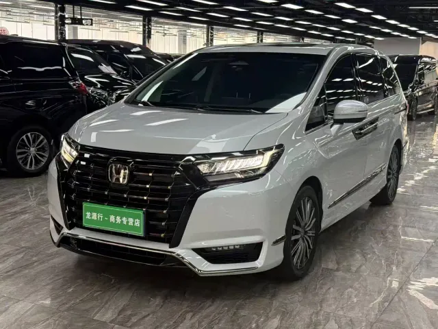 Фотография автомобиля — Honda Elysion
