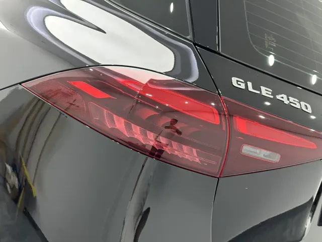 Mercedes-Benz GLE-Class — Фото автомобиля 21