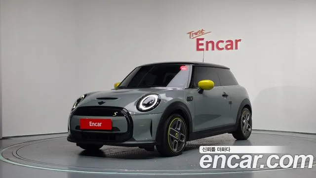 Фотография автомобиля — MINI Cooper Cooper Electric