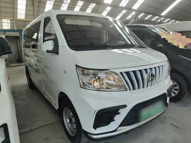 Changan Ruixing EM60 — Фото автомобиля 3
