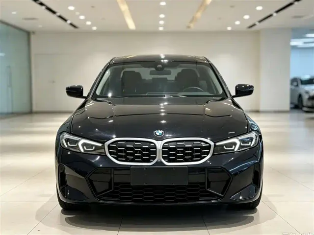 BMW 3 Series — Фото автомобиля 2