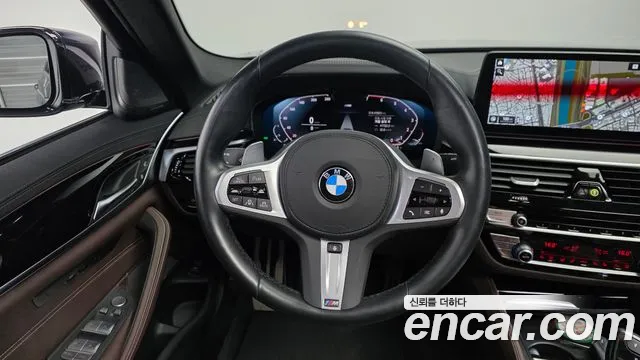 BMW 5 Series G30 — Фото автомобиля 13