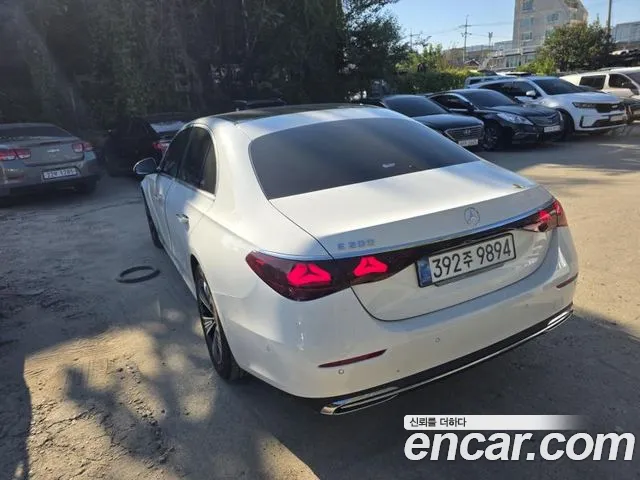 Mercedes-Benz E-Class W214 — Фото автомобиля 6