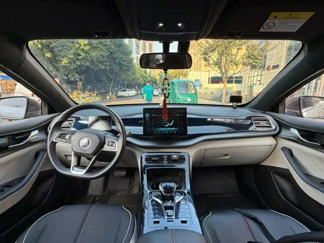 BYD Qin PLUS — Фото автомобиля 13