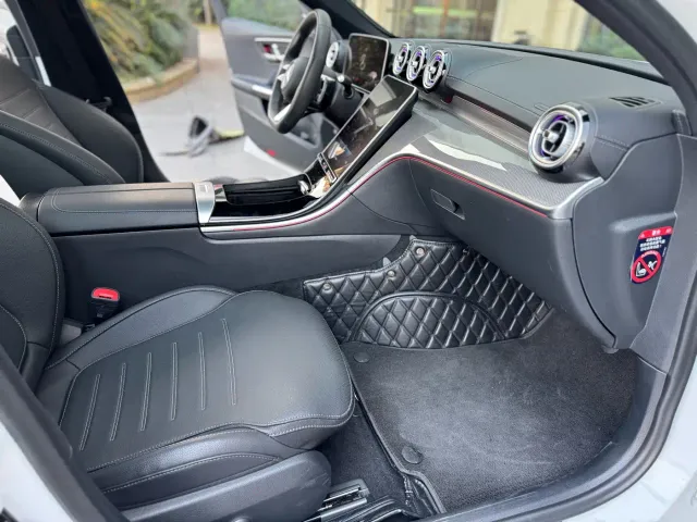 Mercedes-Benz C-Class — Фото автомобиля 4