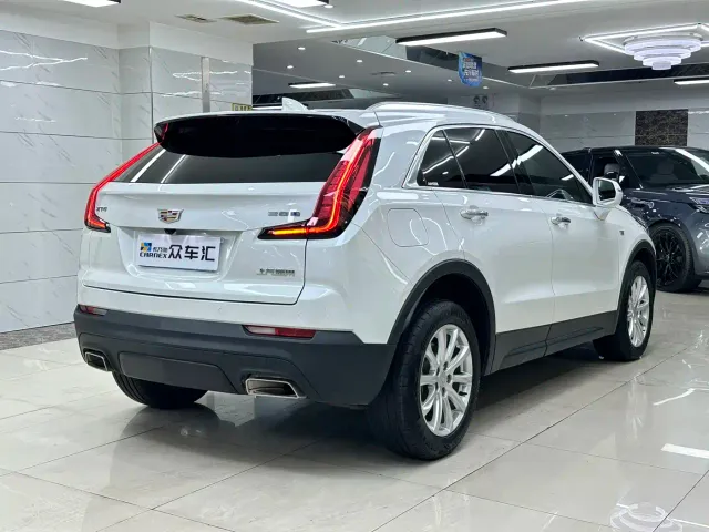 Cadillac XT4 — Фото автомобиля 6