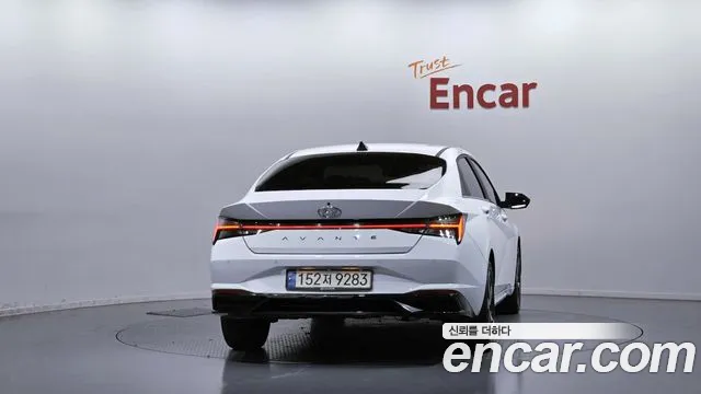 Hyundai Avante — Фото автомобиля 4
