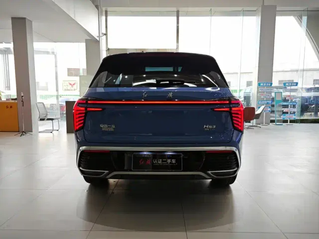 Hongqi HS3 — Фото автомобиля 16
