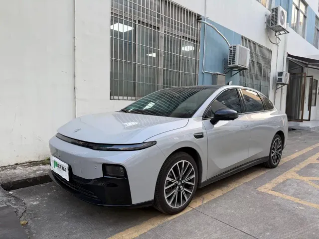 Фотография автомобиля — Leapmotor B01