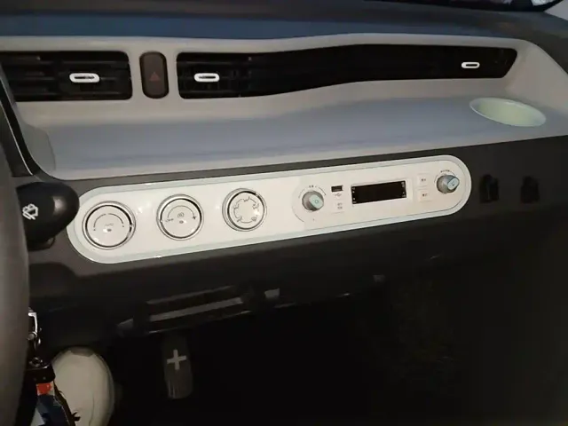 Wuling Hongguang Mini EV — Фото автомобиля 12