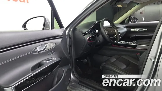 Genesis GV70 — Фото автомобиля 10