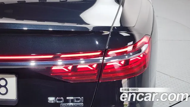 Audi A8 50 TDI quattro Premium LWB — Фото автомобиля 18