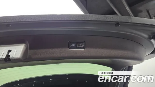 Genesis GV80 — Фото автомобиля 24