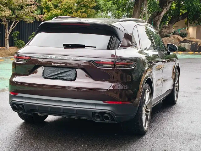 Porsche Cayenne — Фото автомобиля 13