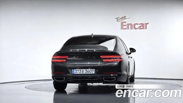 Genesis G80 RG3 — Фото автомобиля 4