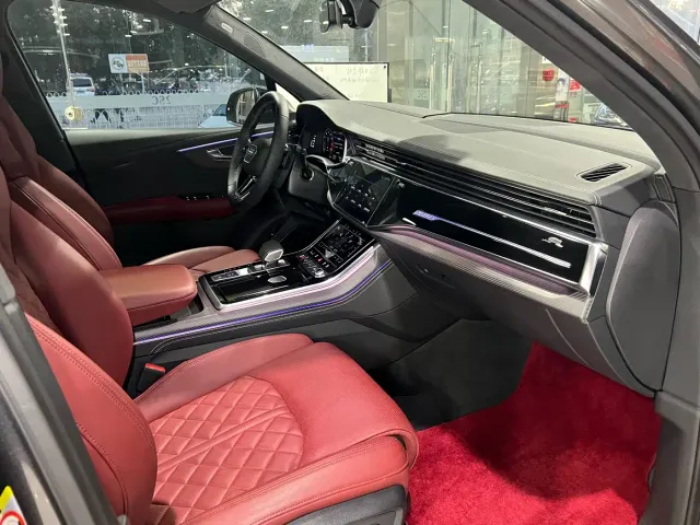 Audi SQ7 — Фото автомобиля 22