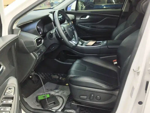 Hyundai Santa Fe — Фото автомобиля 14