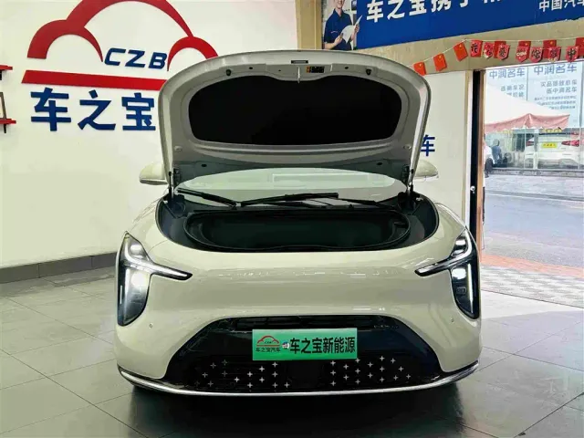 IM Motors LS6 — Фото автомобиля 27