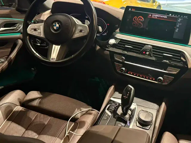 BMW 5 Series — Фото автомобиля 7
