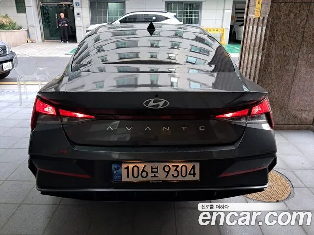 Hyundai Avante — Фото автомобиля 2