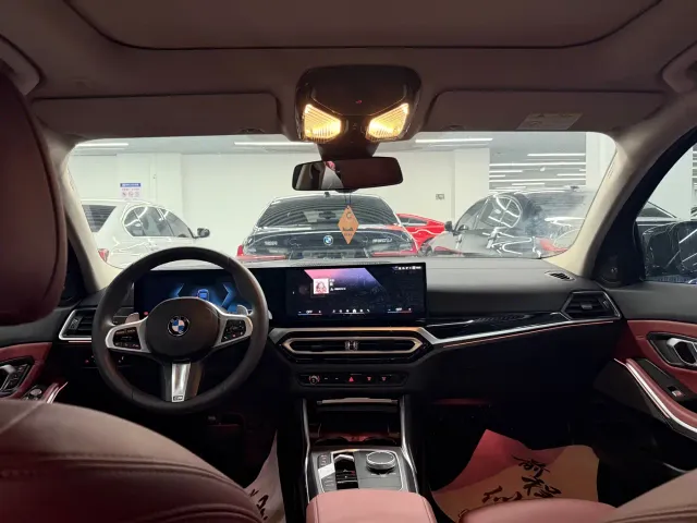 BMW 3 Series — Фото автомобиля 4