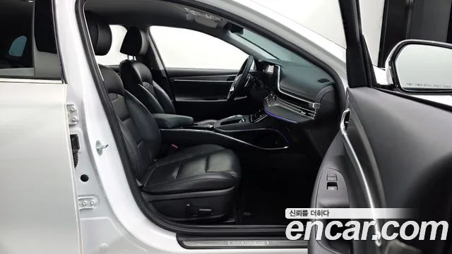Hyundai Grandeur New — Фото автомобиля 11