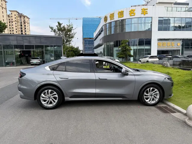 Ford Mondeo — Фото автомобиля 11