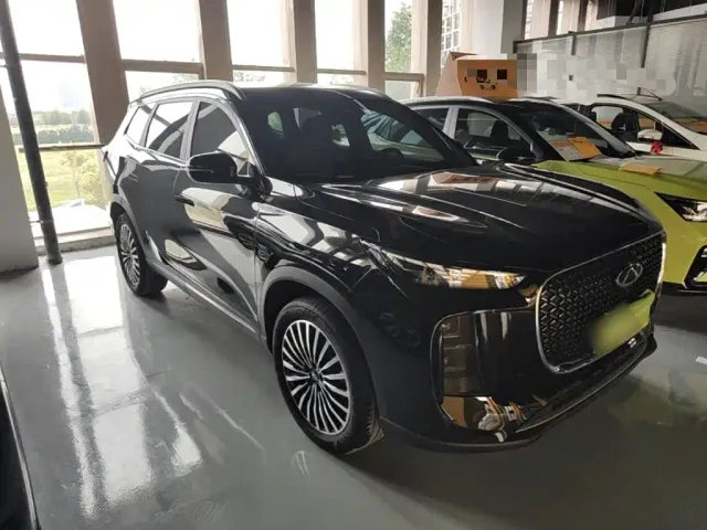 Chery Tiggo 8 PLUS — Фото автомобиля 3