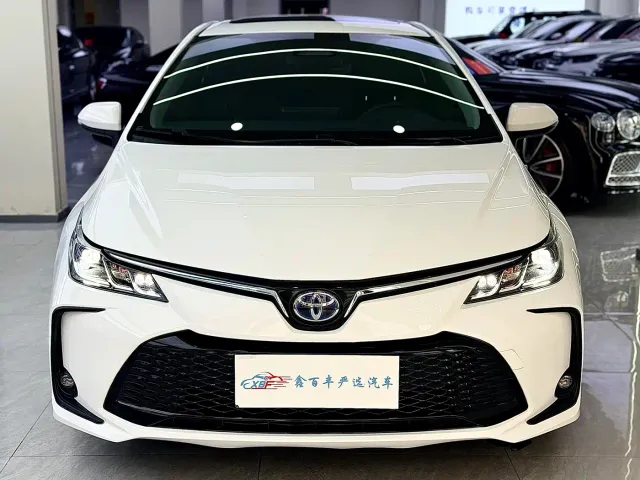 Toyota Corolla — Фото автомобиля 2