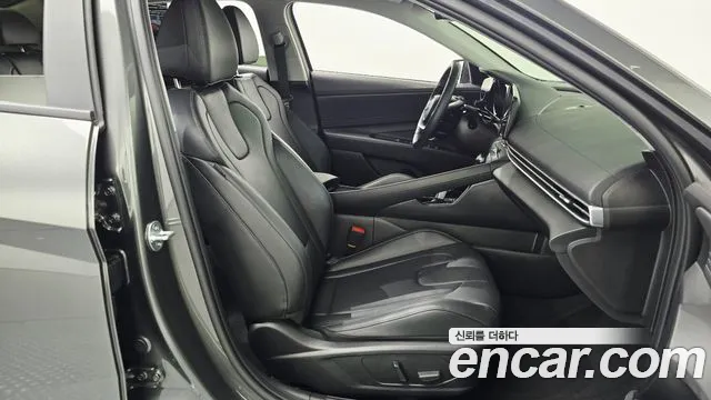 Hyundai Avante CN7 — Фото автомобиля 26
