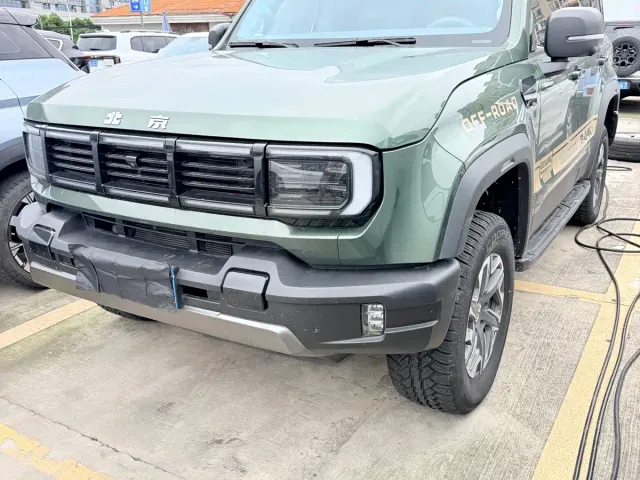 Фотография автомобиля — BAIC BJ40