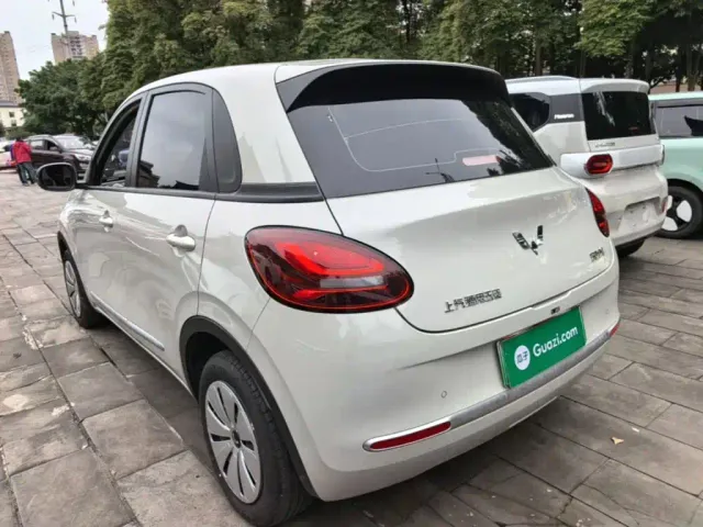 Wuling Bingo — Фото автомобиля 4
