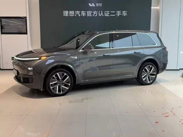 Фотография автомобиля — Li Auto L9