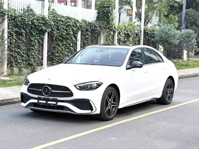 Mercedes-Benz C-Class — Фото автомобиля 2