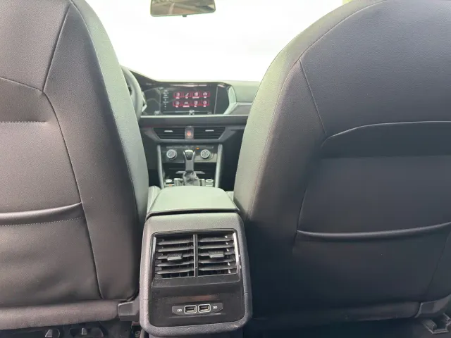 Volkswagen Sagitar — Фото автомобиля 11