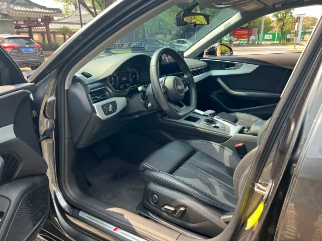 Audi A4L — Фото автомобиля 13