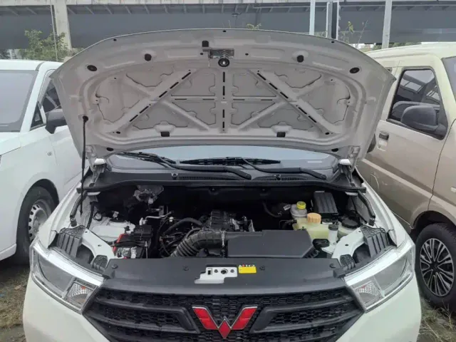 Wuling Hongguang — Фото автомобиля 19