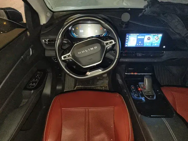 Wuling Victory — Фото автомобиля 6