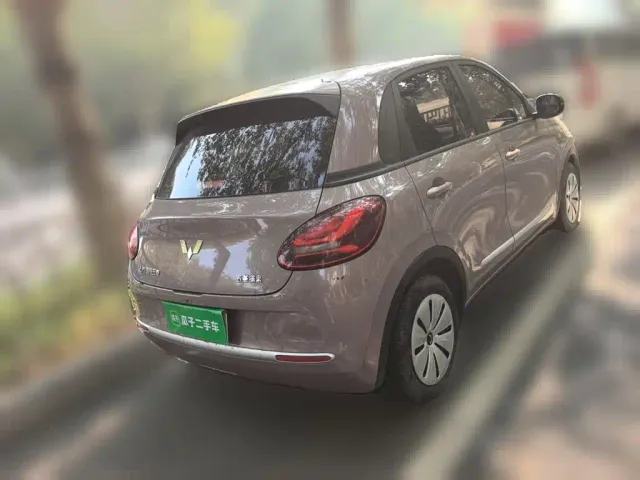 Wuling Bingo — Фото автомобиля 4