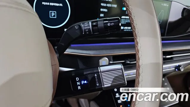 Hyundai Grandeur Grandeur (GN7) 2.5 Бензин 2WD — Фото автомобиля 9