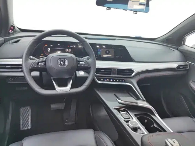 Changan UNI-T — Фото автомобиля 12