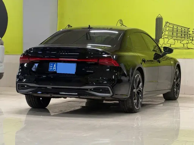 Audi A7L — Фото автомобиля 3