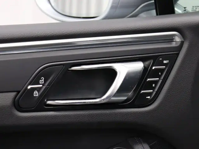 Porsche Macan — Фото автомобиля 29