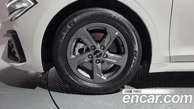 Kia K5 Новый K5 3 поколение 2.0 LPi(Для проката) — Фото автомобиля 5