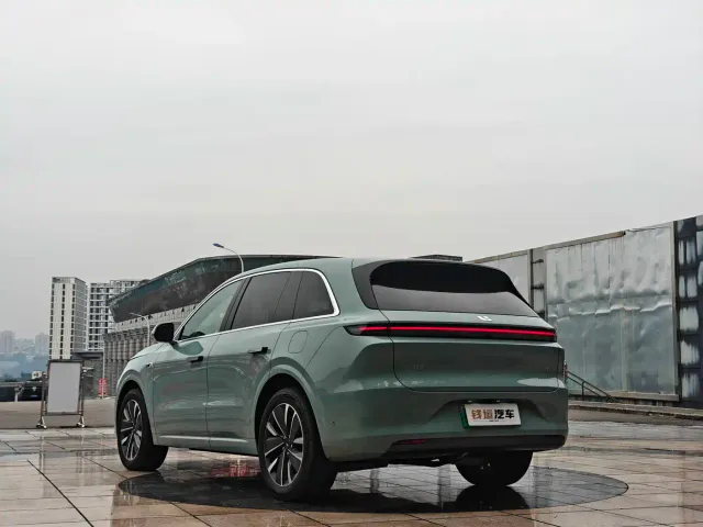 Li Auto L6 — Фото автомобиля 8