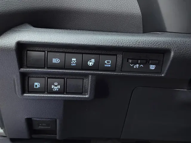 Toyota Sienna — Фото автомобиля 30