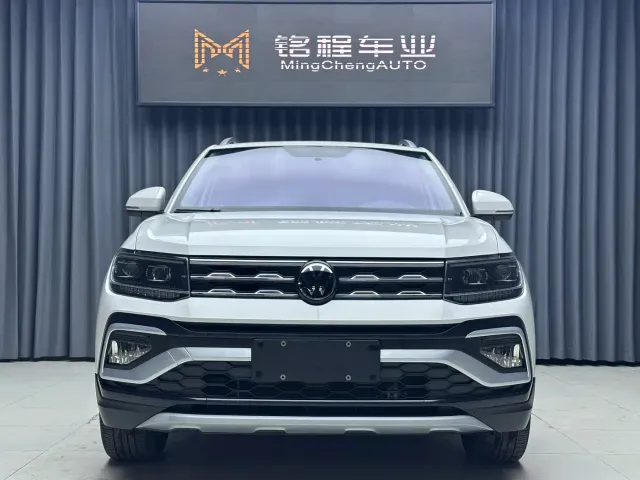 Volkswagen T-Cross — Фото автомобиля 2