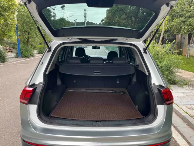 Volkswagen Tiguan L — Фото автомобиля 23
